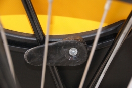Nachbau einer Halterung an einer Fahrradtasche